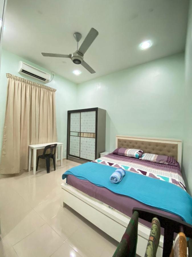 Family Homestay Kuala Terengganu Exterior photo